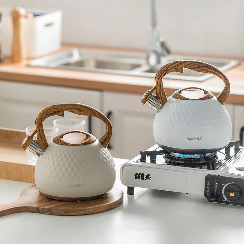 Bouilloire Sifflante Inox 2,5L Design Gaufré & Poignée Bois