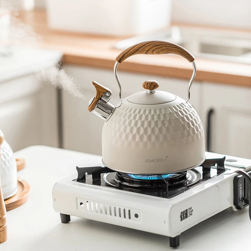 Bouilloire Sifflante Inox 2,5L Design Gaufré & Poignée Bois